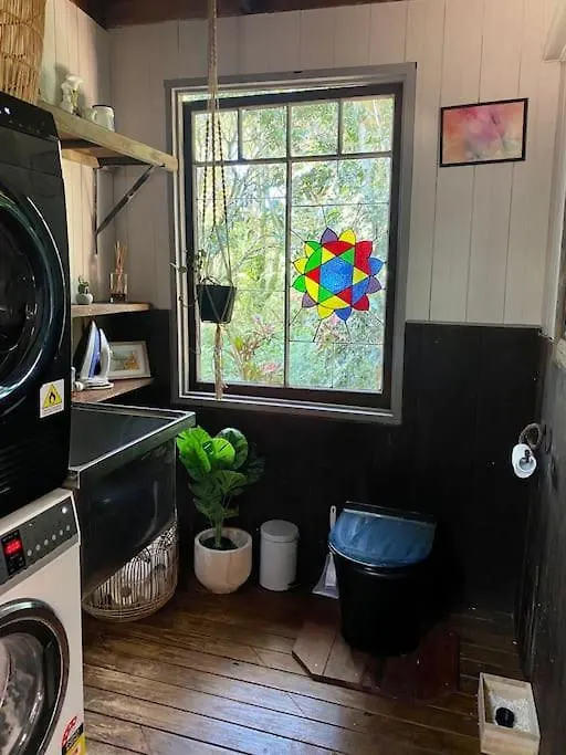 Ananda Eco House - Eco Rainforest Retreat Montville 0*,  Australien